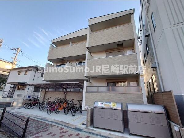 建物外観　外観は落ち着いています