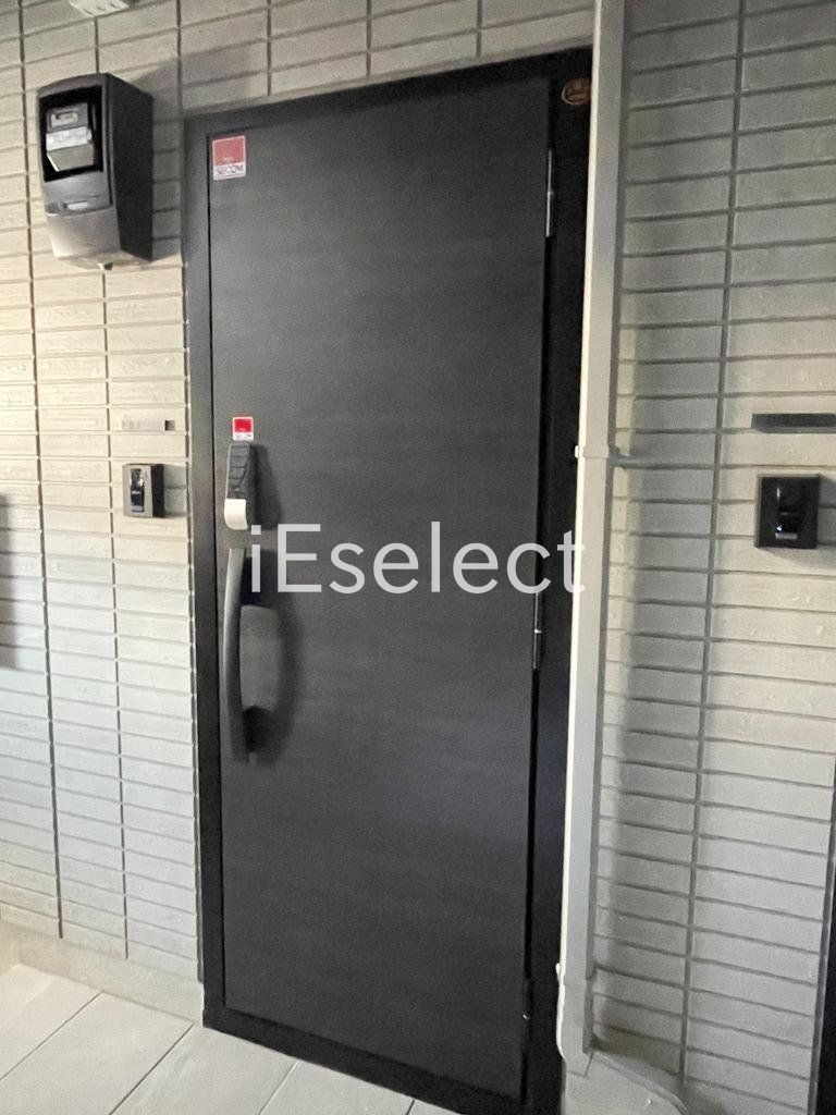 玄関　カメラ付きのインターホン★