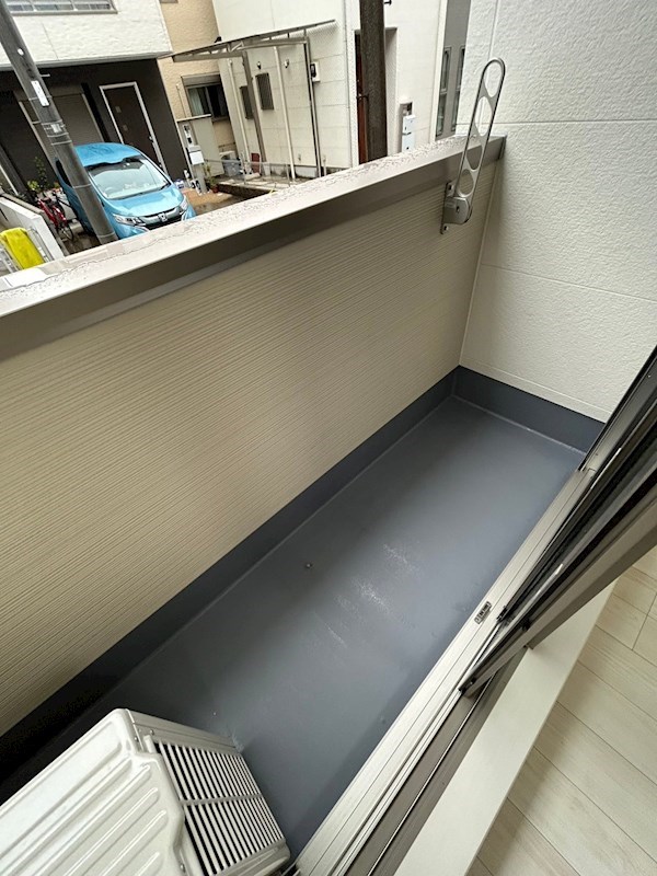 バルコニー　陽当たり良好なバルコニーです