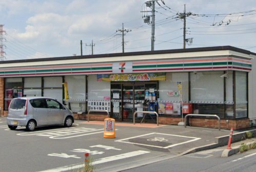 コンビニ　セブンイレブン 白岡岡泉店（コンビニ）まで518m