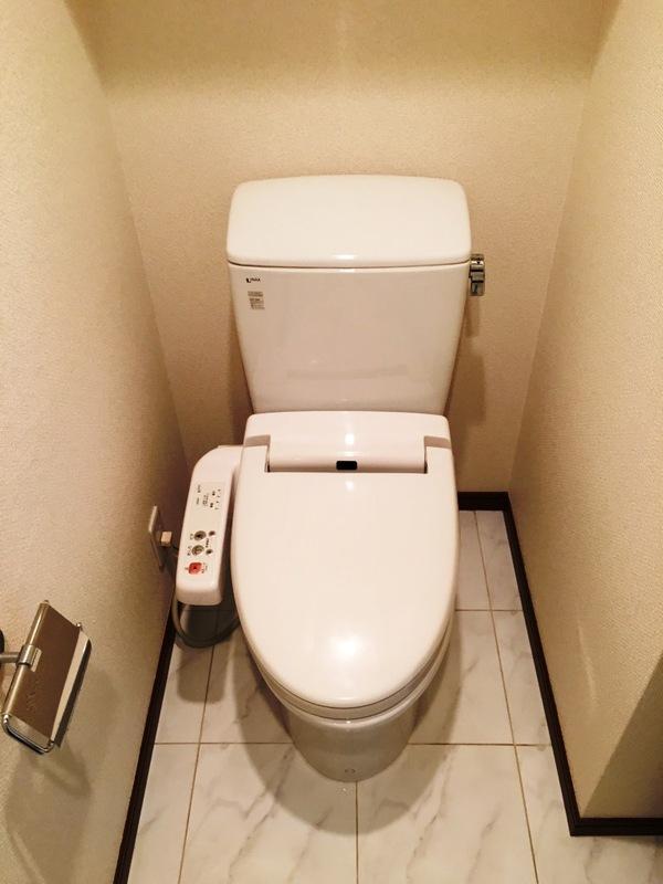 トイレ　トイレ