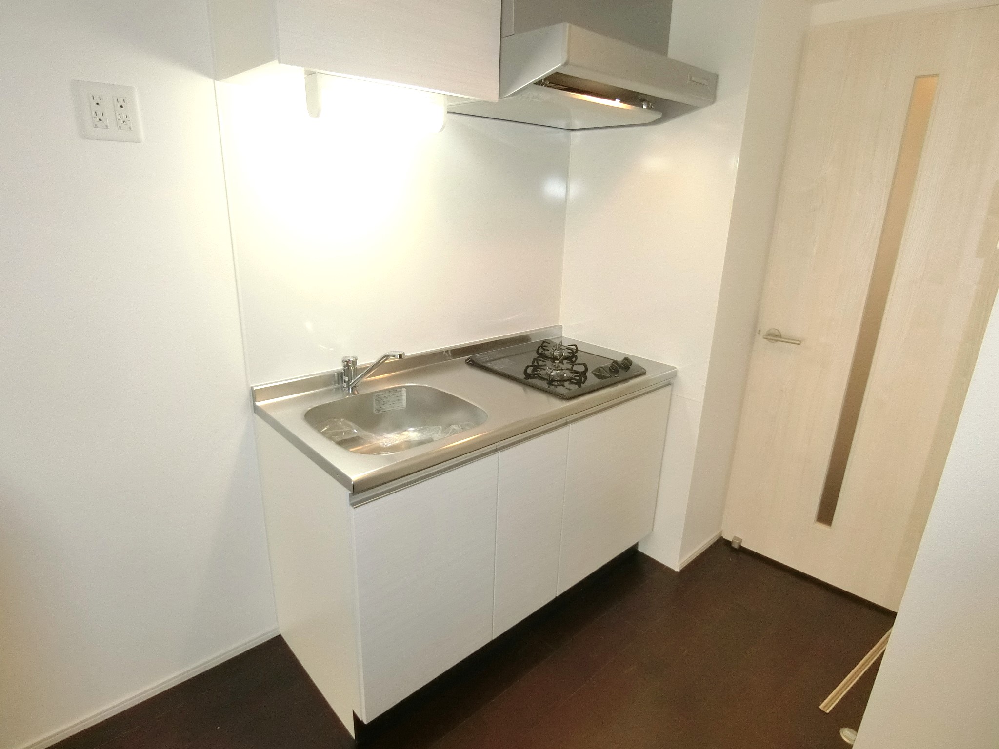 キッチン　２口ガスコンロ付システムキッチンです☆