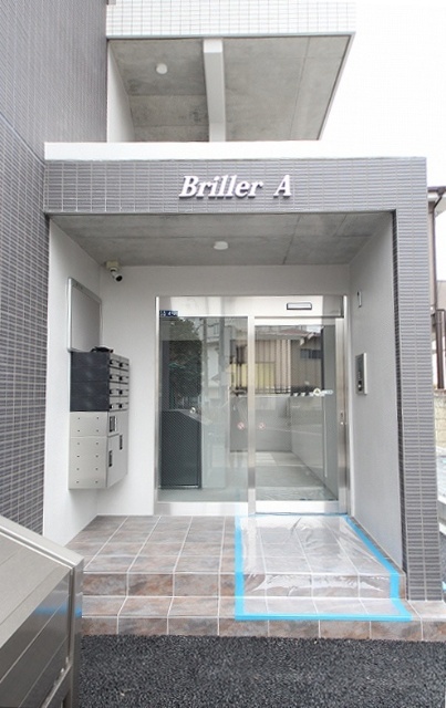 エントランス　オートロック付き