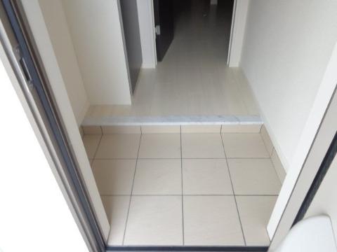 玄関　玄関（イメージ）