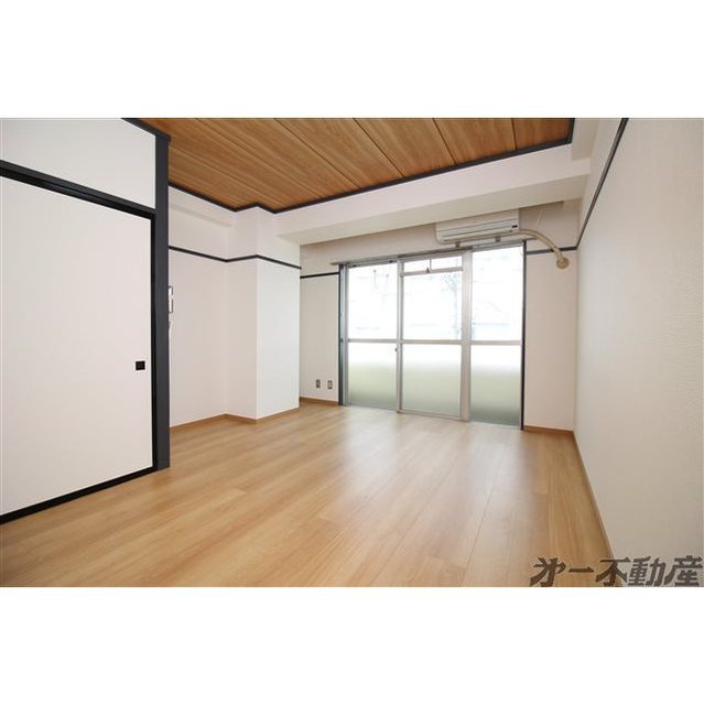 居室・リビング　洋室