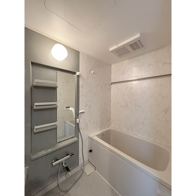 バス・シャワールーム　※写真は同タイプ住戸です。