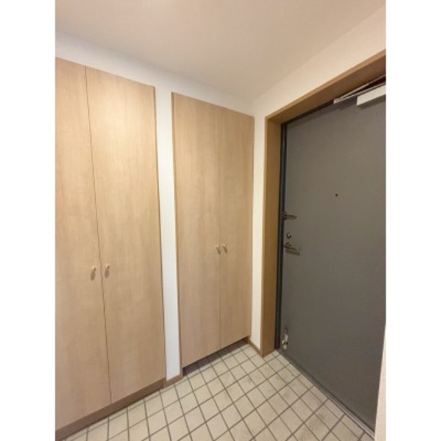 玄関　※写真は同タイプ住戸です。
