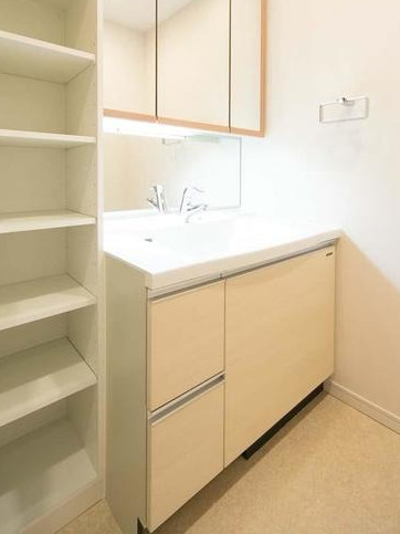 洗面設備　※別部屋の参考写真です。