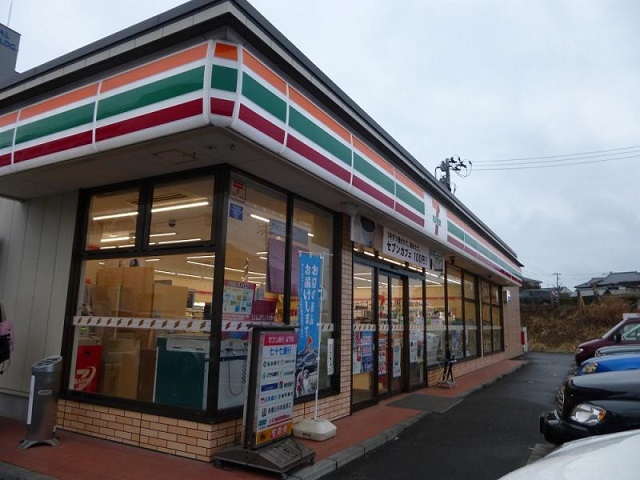 コンビニ　セブンイレブン仙台泉中央3丁目店（コンビニ）まで338m