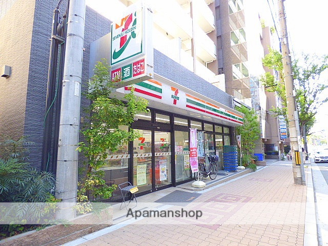 コンビニ　セブンイレブン（コンビニ）まで440m
