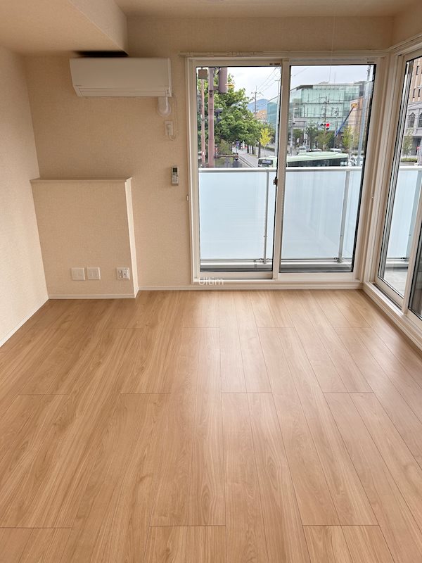 居室・リビング　※同タイプの他のお部屋です