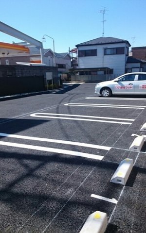 駐車場　車をお持ちの方に嬉しい駐車場付きの物件です