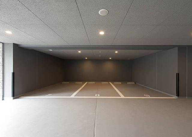 駐車場　◆屋内駐車場◆