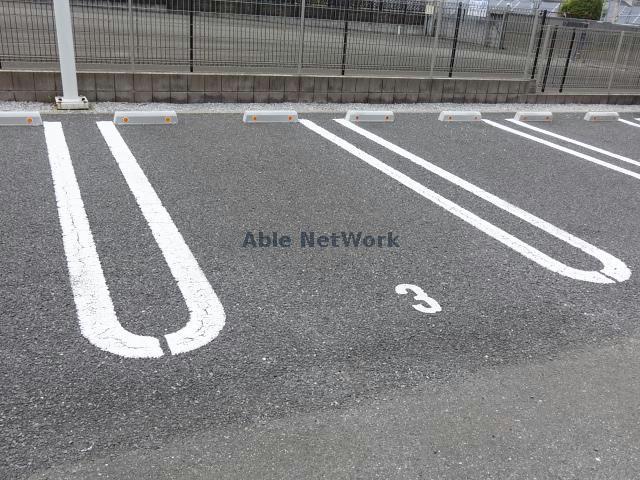 駐車場　駐車場
