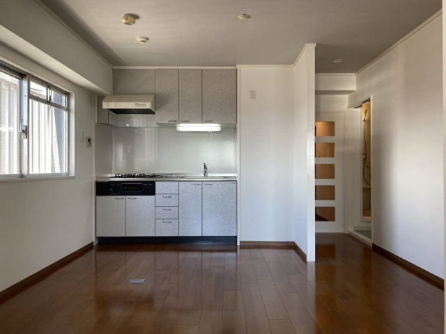 居室・リビング　写真は同マンションの他のお部屋のものです