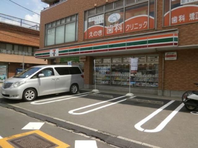 コンビニ　セブンイレブン世田谷榎店（コンビニ）まで1082m