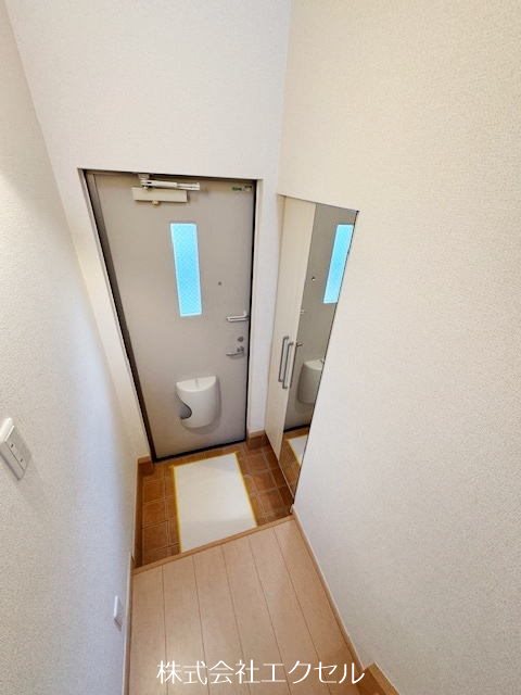 玄関　シューズボックス完備です。