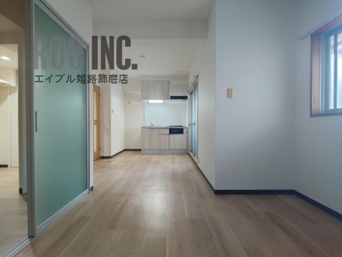 土井ハイツ北条口の居間写真