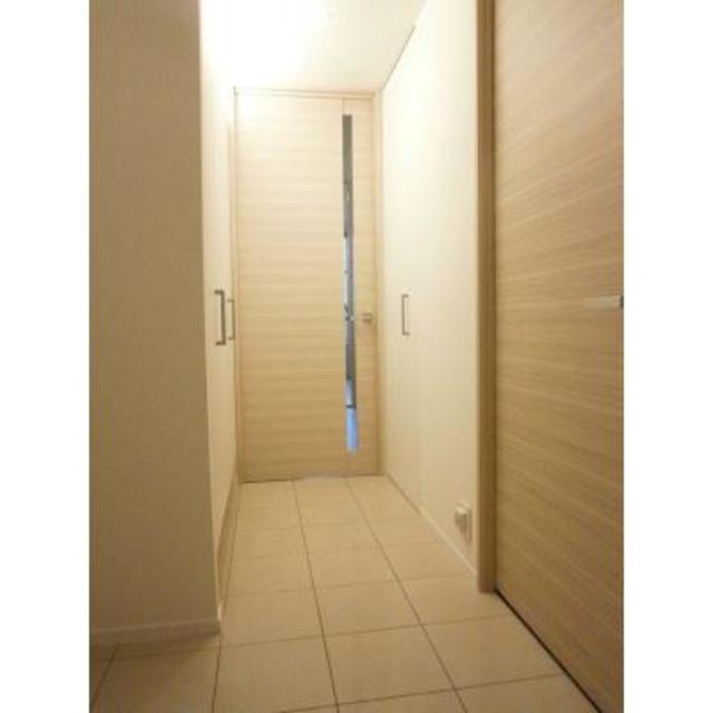 玄関　※写真は同タイプ住戸です。