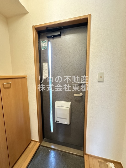 玄関　すっきりシンプルな玄関スペースです！