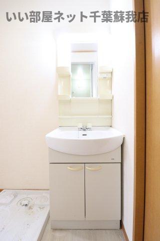 洗面設備　忙しい朝には欠かせない洗面所です