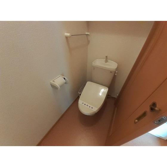 トイレ　別部屋参考写真