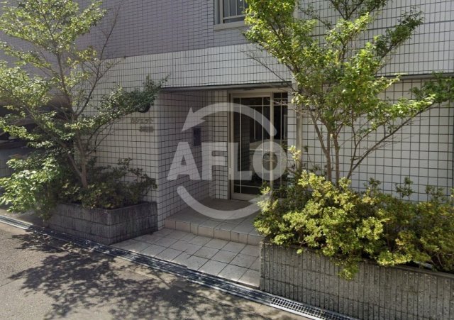 エントランス　カシェット本町橋　エントランス