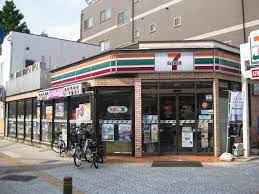 コンビニ　セブンイレブン 大阪港晴3丁目店（コンビニ）まで846m