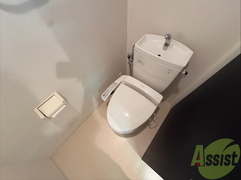 トイレ　トイレです。ウォシュレット付を探している方、おすすめです。