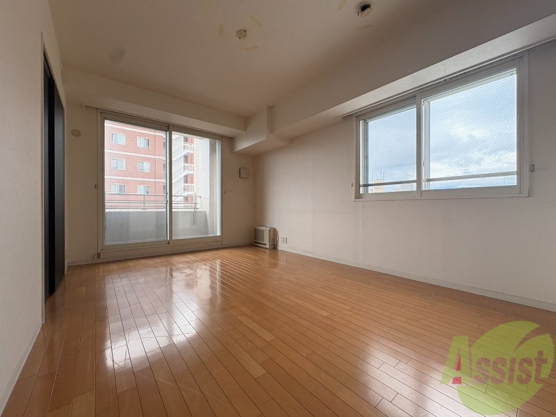 居室・リビング　明るいお部屋は気持ちよく過ごせそうですね。