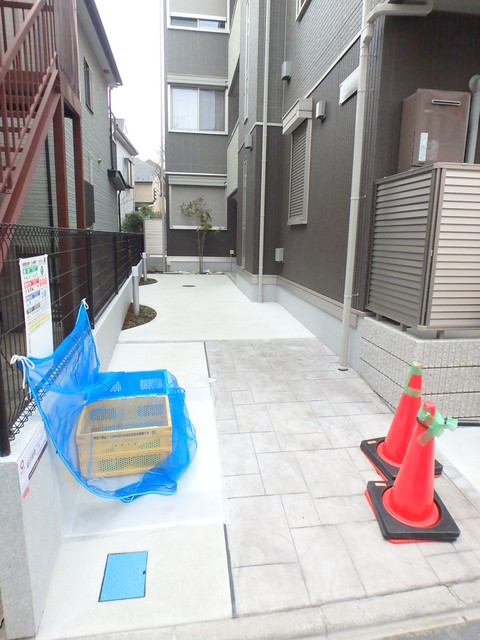 エントランス　エントランス主要通路