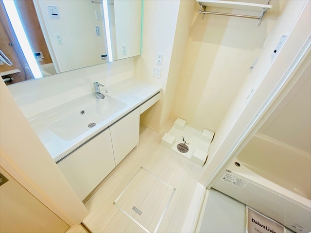 洗面設備　同一建物内１０３号室内装写真転載