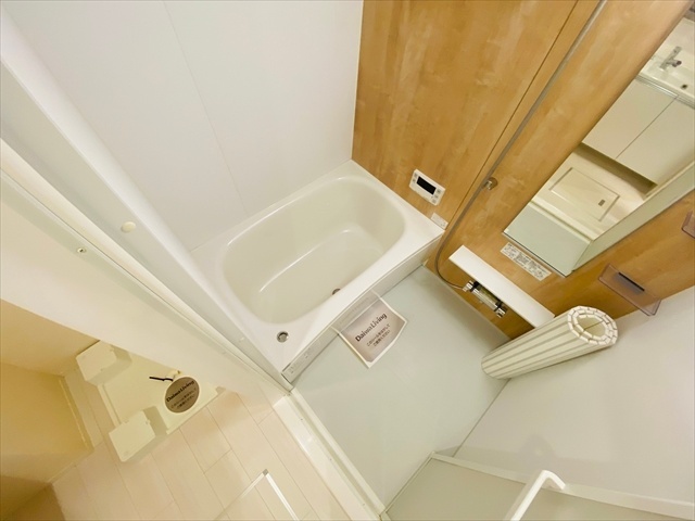 バス・シャワールーム　同一建物内１０３号室内装写真転載