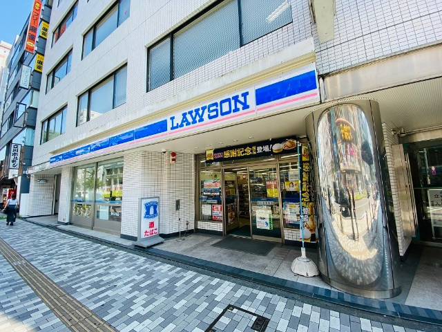 コンビニ　ローソン立川曙町２丁目店（コンビニ）まで390m