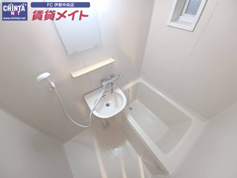 バス・シャワールーム　同物件別室画像
