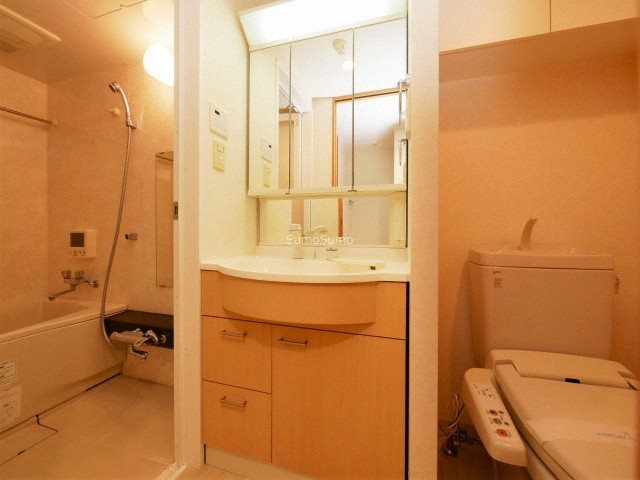 CITY SPIRE難波WESTの内装写真