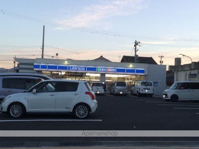 コンビニ　ローソン（コンビニ）まで600m