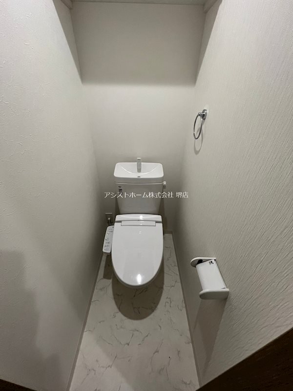 トイレ　ウオッシュレット付き