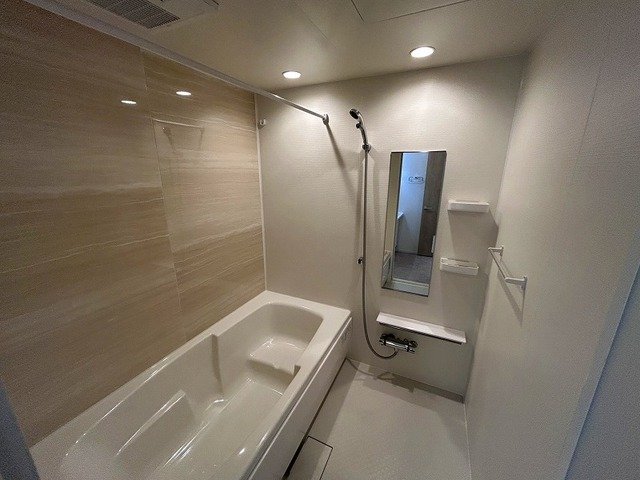 バス・シャワールーム　お風呂で日々の疲れを落としましょう