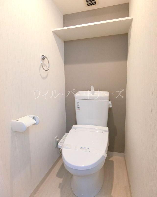 ＪＲ中央線 中野駅 徒歩10分 4階建 築10年のトイレ写真