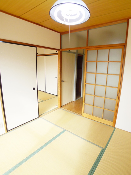 シャルムヤハギの居間写真