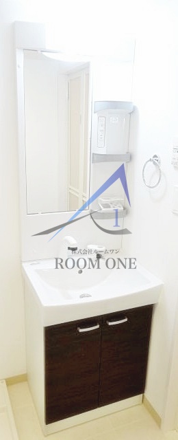 洗面設備　独立洗面台です。