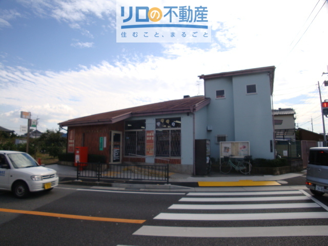 郵便局　川西加茂二郵便局（郵便局）まで659m