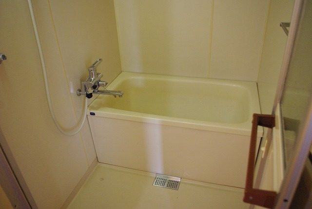 近鉄天理線 天理駅 徒歩1分 7階建 築42年の風呂写真