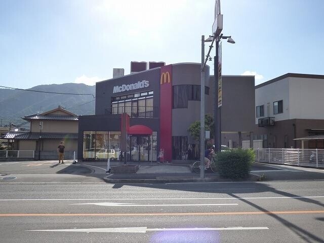 近鉄大阪線 高安駅 徒歩6分 3階建 築15年の周辺写真