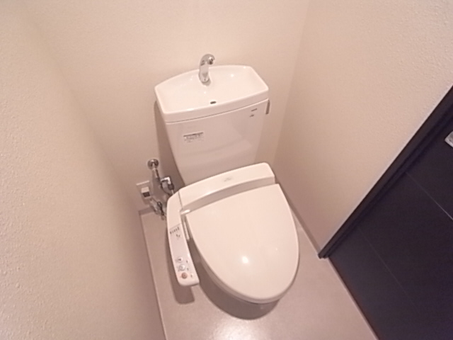 トイレ　ウォシュレット付きトイレですよ