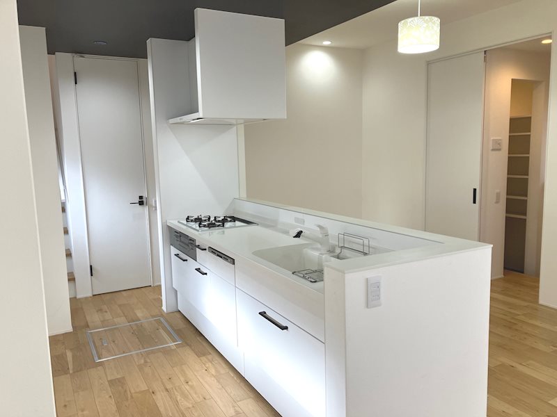 蒲生茜町戸建てのキッチン写真
