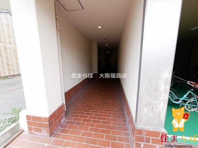 地下鉄御堂筋線 新大阪駅 徒歩5分 5階建 築45年の外観写真