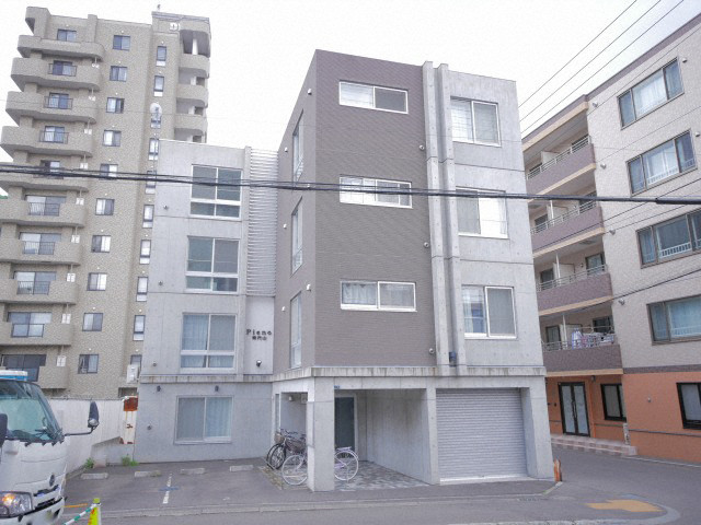 建物外観　◆エアコン付きで夏も快適！◆灯油暖房で経済的！◆