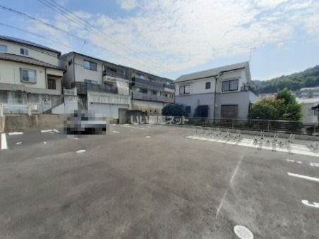 【M Terrace牛田新町の駐車場】